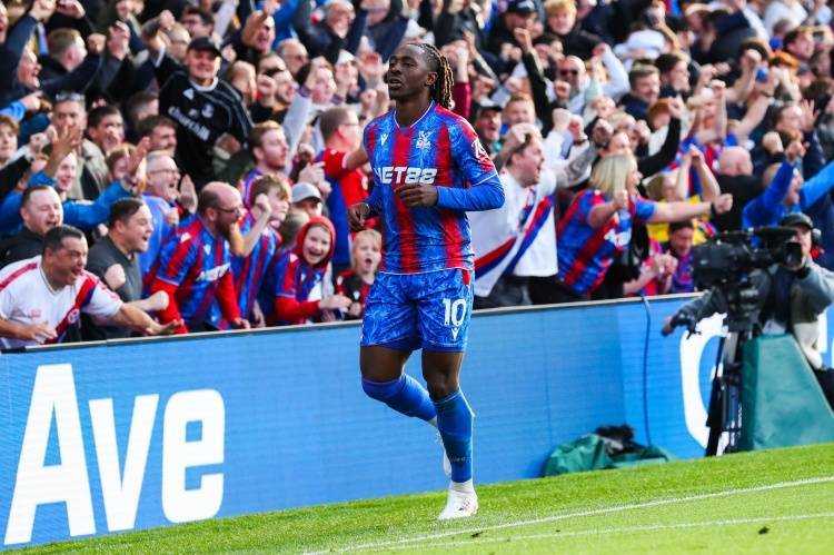 卫报：阿森纳正与水晶宫谈埃泽，水晶宫要求至少先付3500万镑